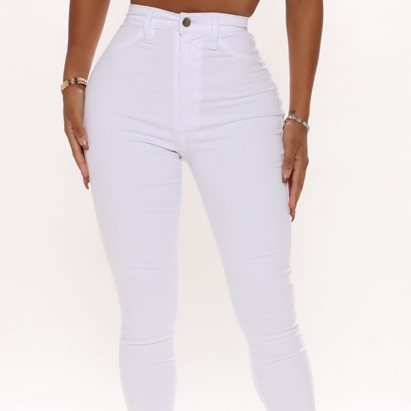 Fashion Nova Classic High Waist Jeans - Picture 5 of 7